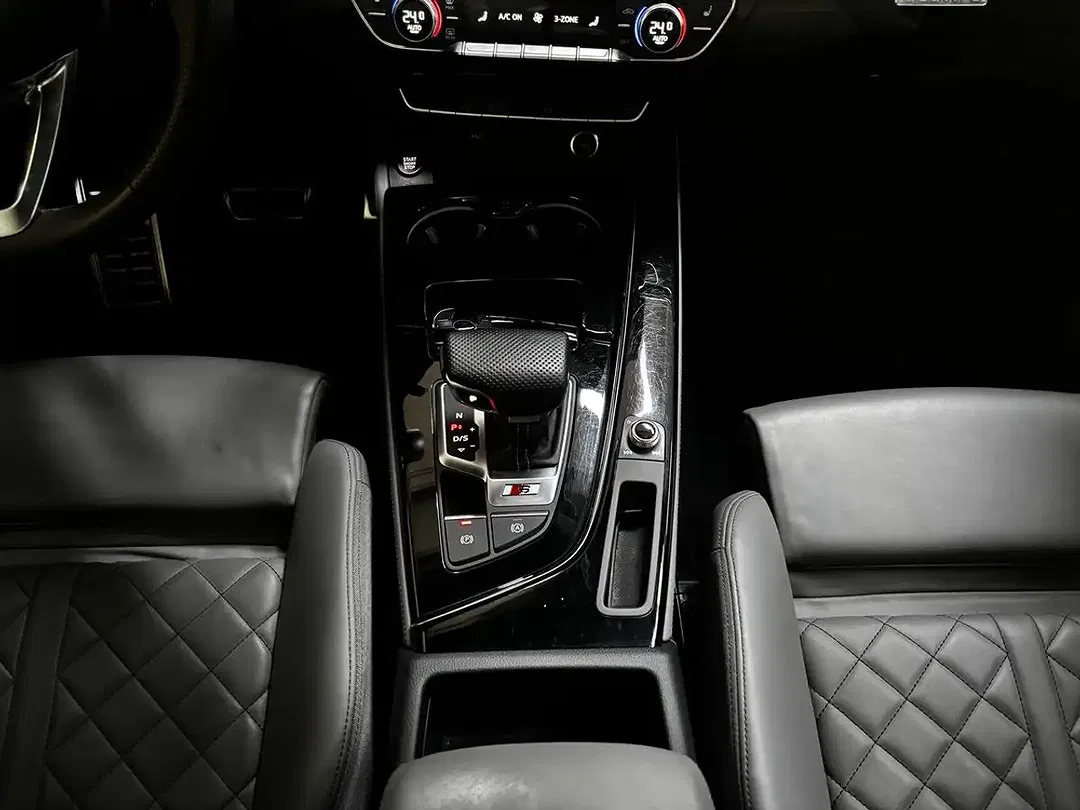 Audi S4 - Thumbnail 14