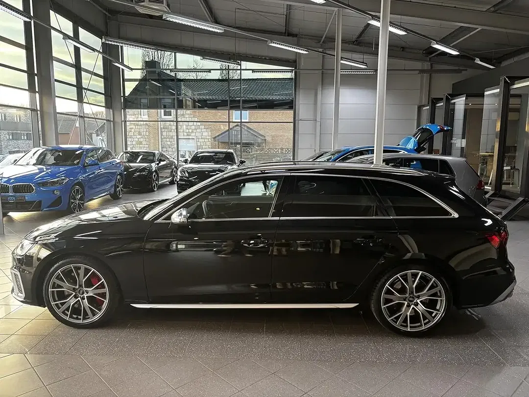 Audi S4 - Thumbnail 8