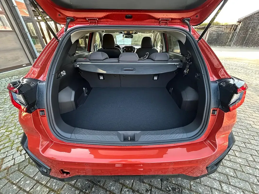 Subaru Crosstrek - Thumbnail 12