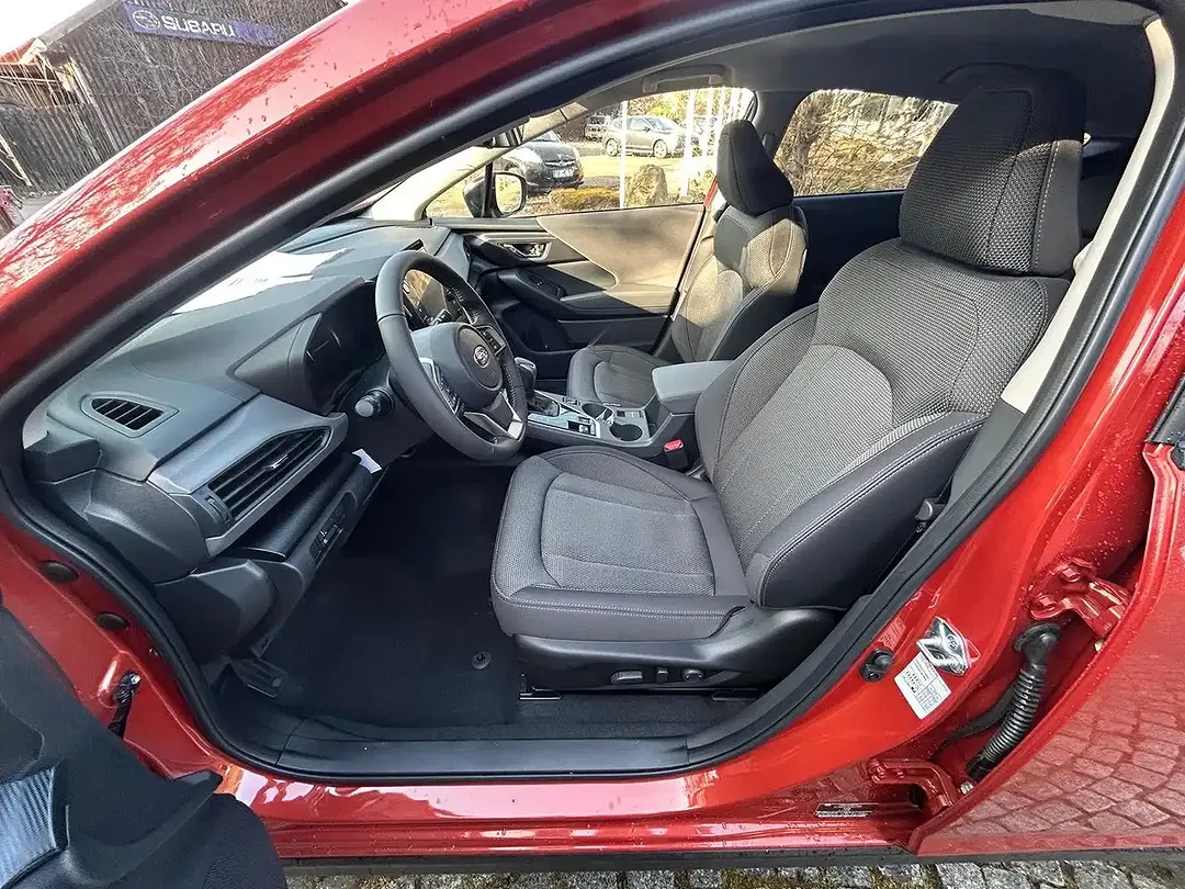 Subaru Crosstrek - Thumbnail 9