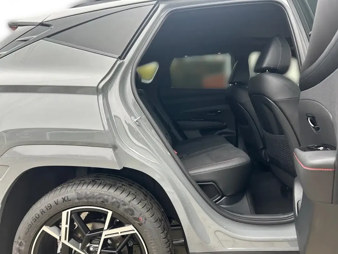 Hyundai TUCSON - Thumbnail 13