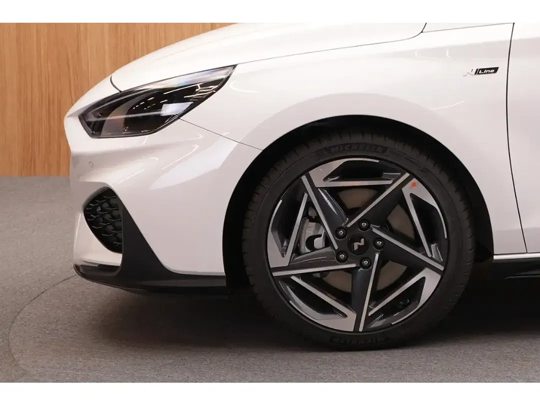 Hyundai i30 - Thumbnail 4