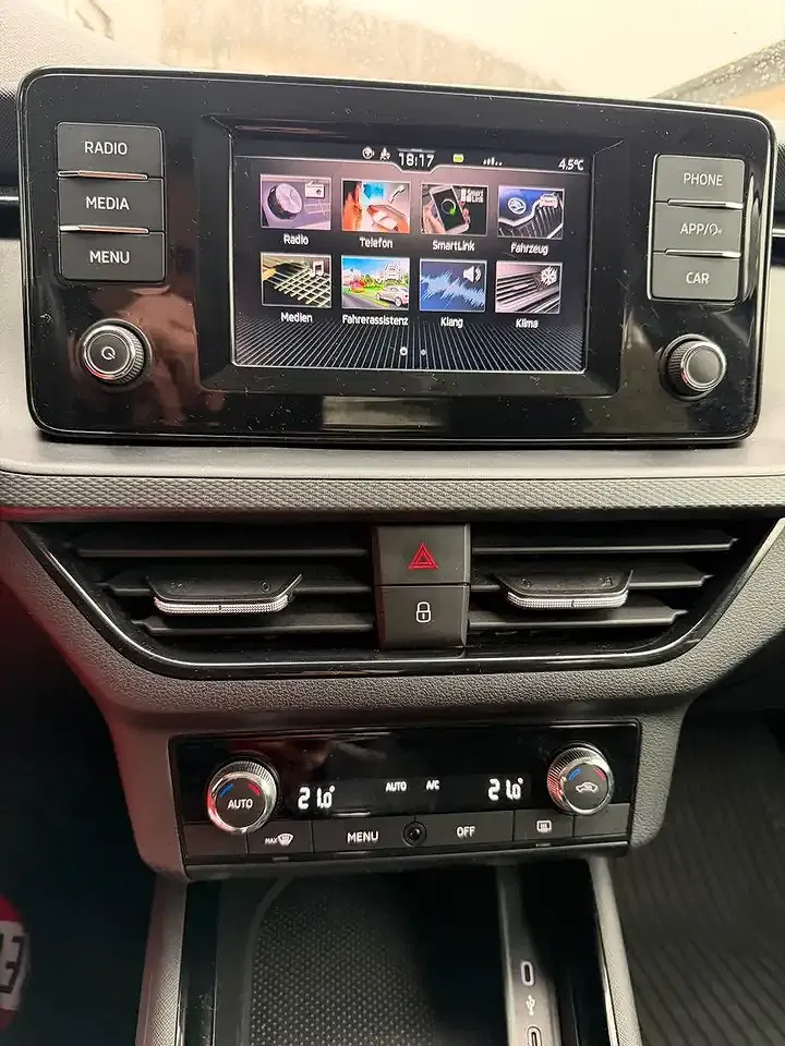 Skoda Scala - Thumbnail 5