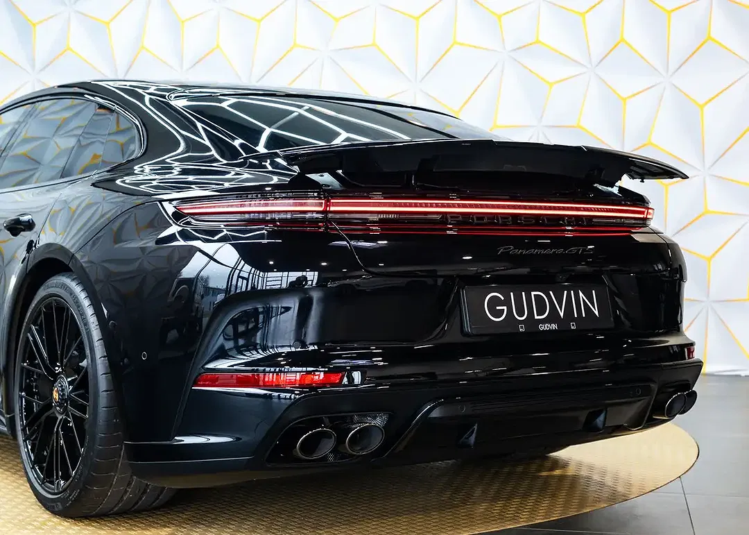 Porsche Panamera - Thumbnail 11