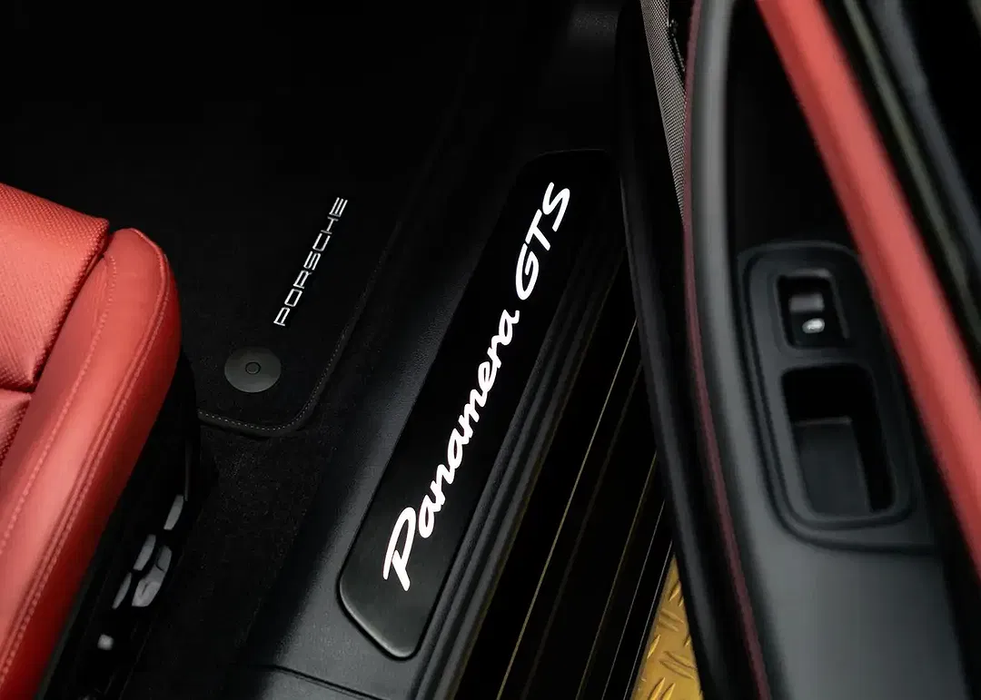 Porsche Panamera - Thumbnail 14