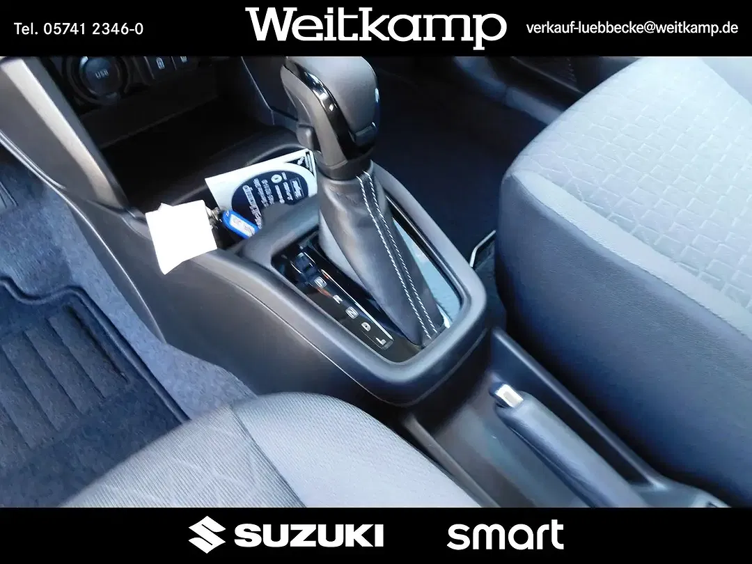 Suzuki Swift - Thumbnail 10
