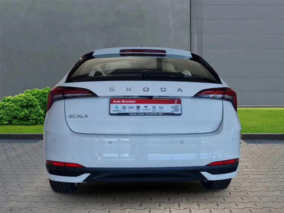Skoda Scala - Thumbnail 3