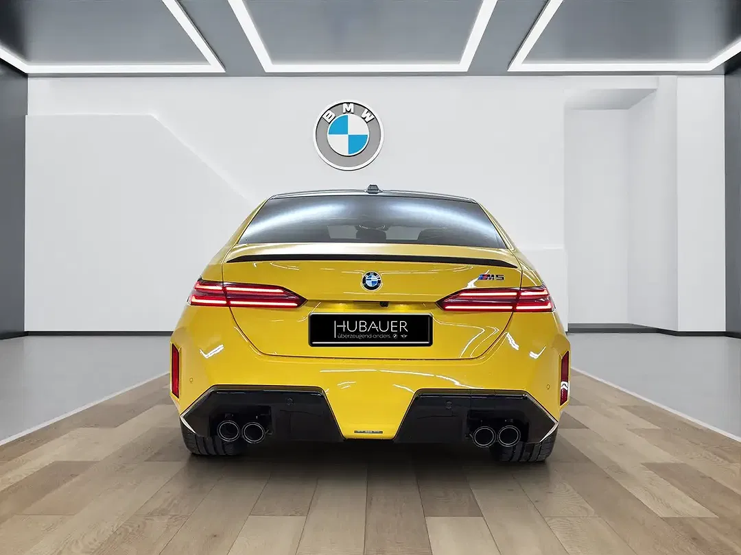 BMW M5 - Thumbnail 11