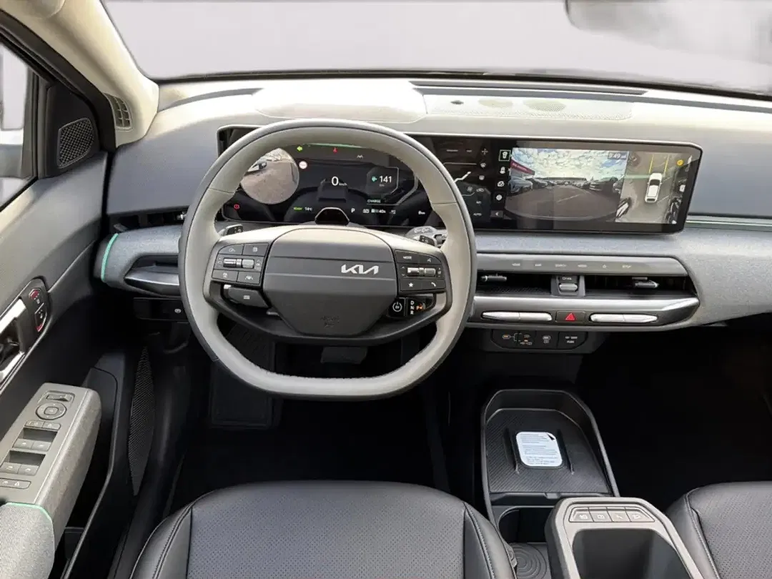 Kia EV4 - Thumbnail 11