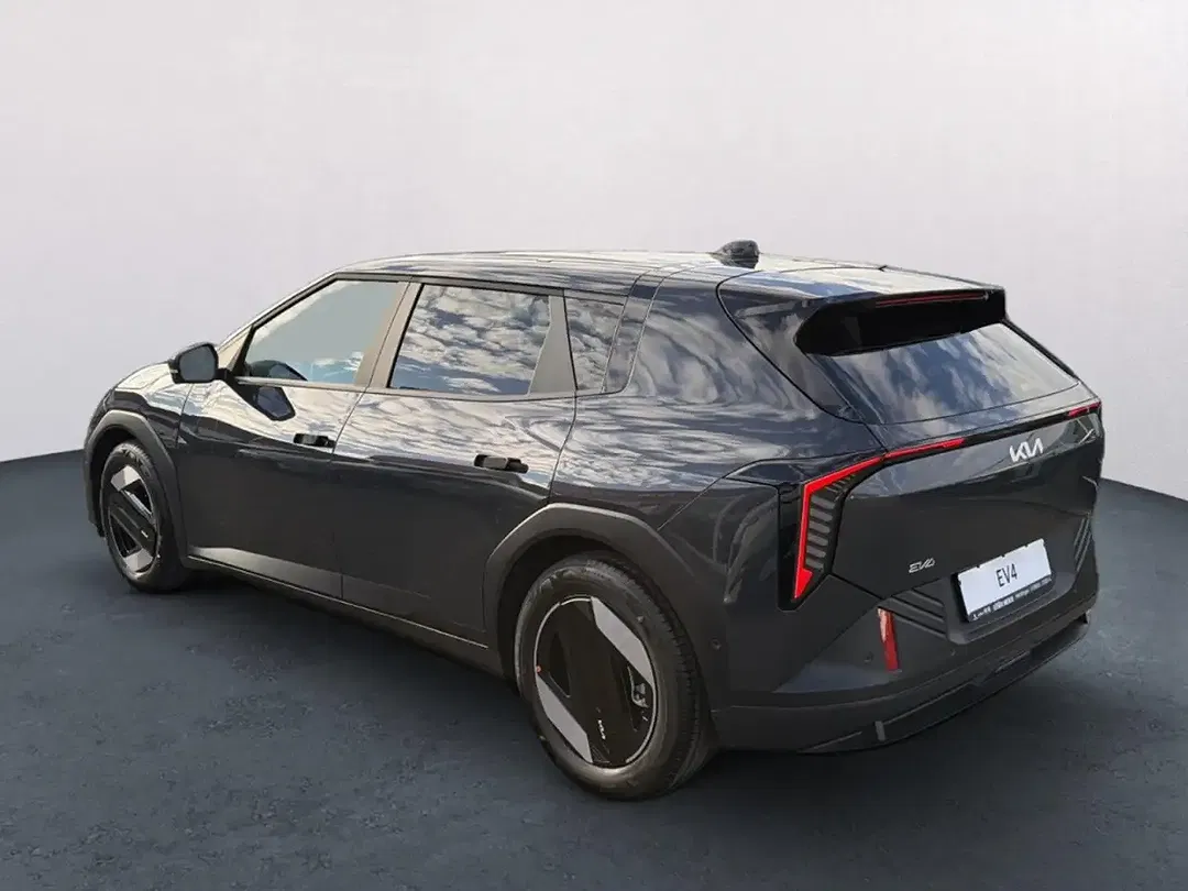 Kia EV4 - Thumbnail 3