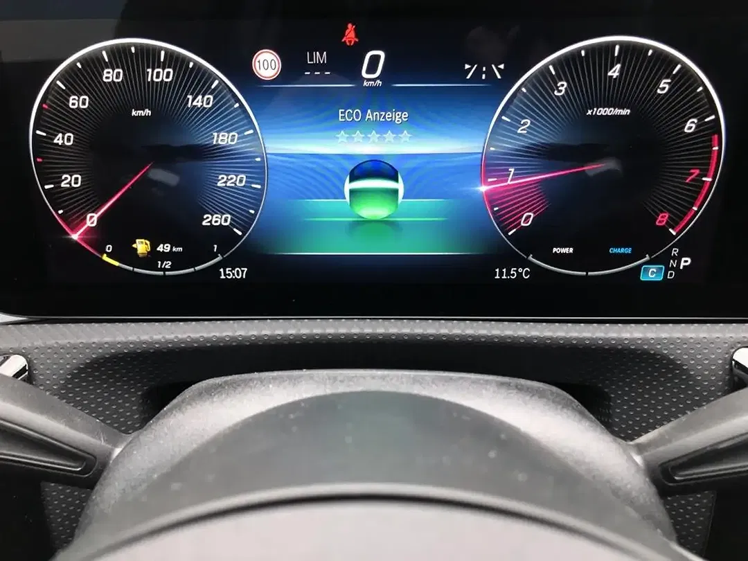 Mercedes-Benz A 200 - Thumbnail 9