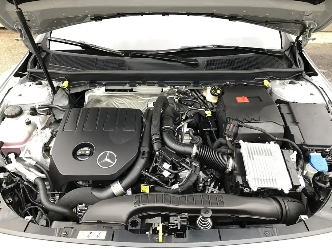 Mercedes-Benz A 200 - Thumbnail 14