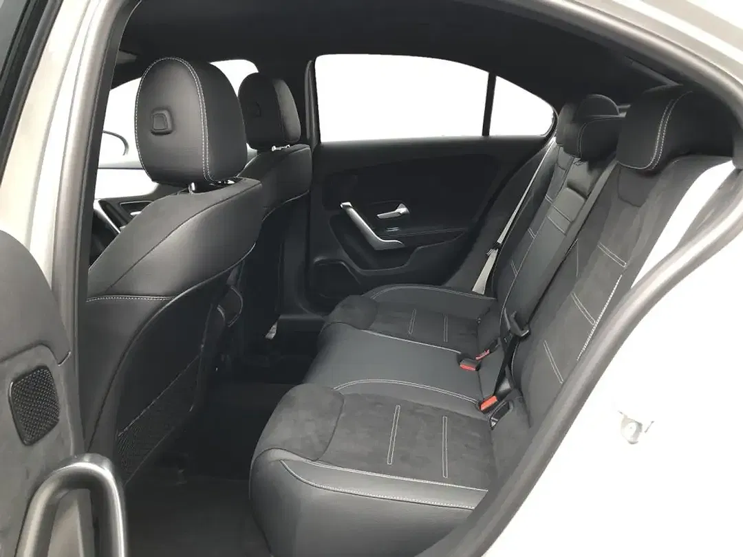 Mercedes-Benz A 200 - Thumbnail 7