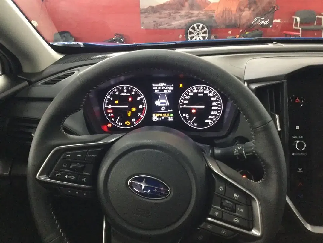 Subaru Impreza - Thumbnail 9