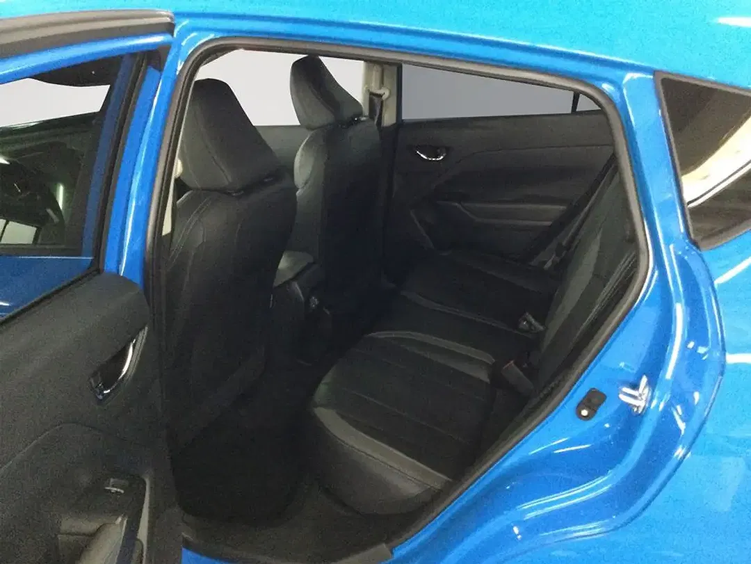 Subaru Impreza - Thumbnail 6