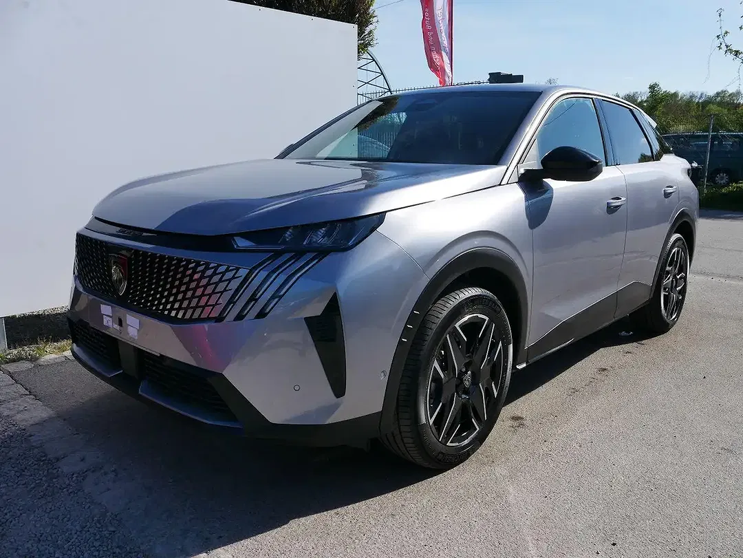 Peugeot 3008 - Thumbnail 2