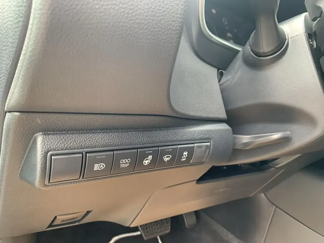 Toyota Corolla - Thumbnail 15