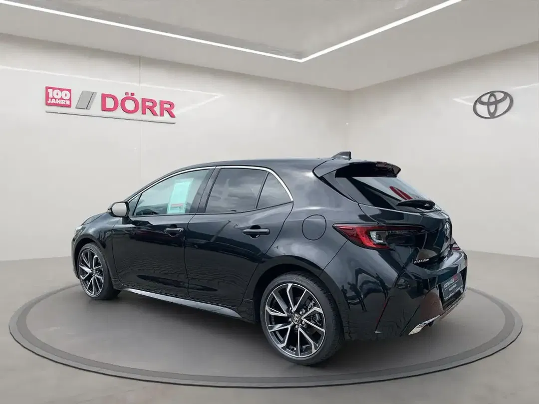 Toyota Corolla - Thumbnail 3