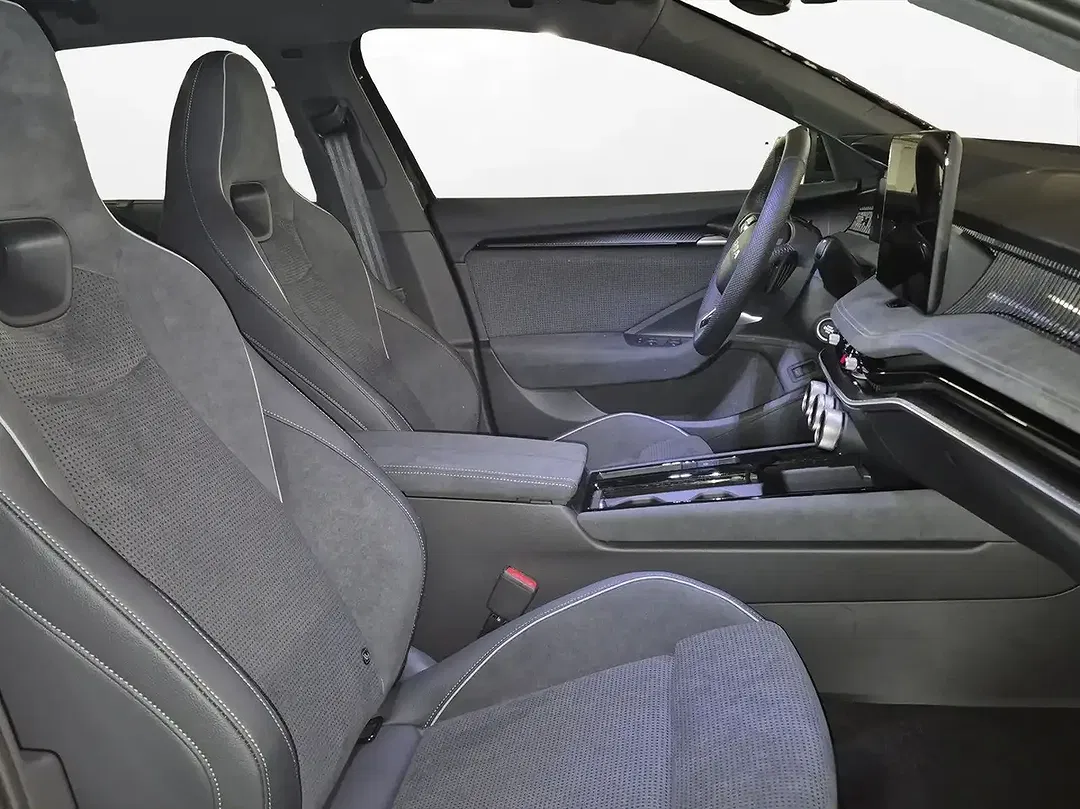 Skoda Superb - Thumbnail 9