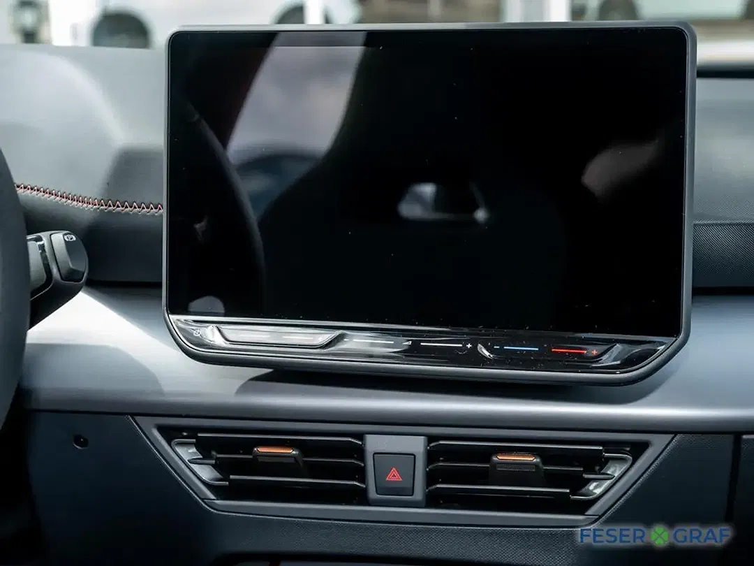 CUPRA Born - Thumbnail 8