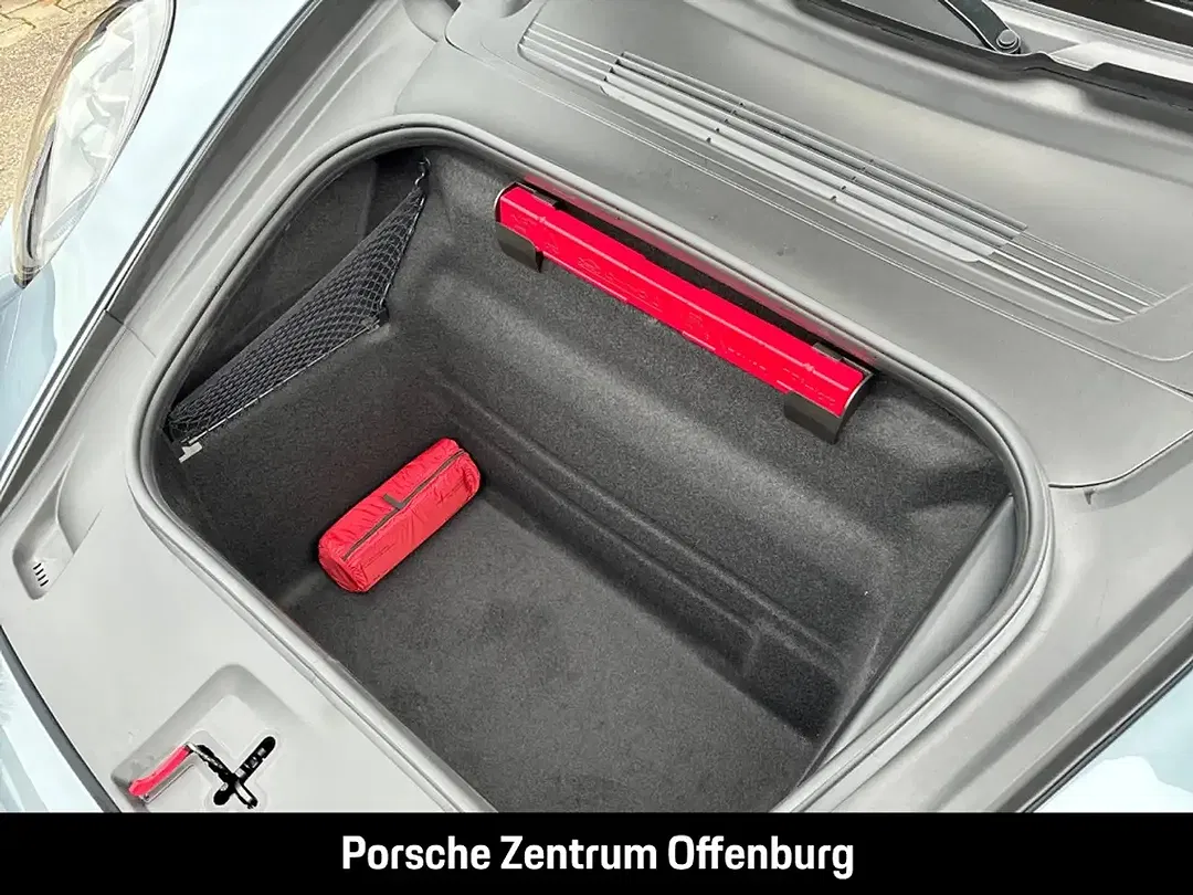 Porsche 992 - Thumbnail 13