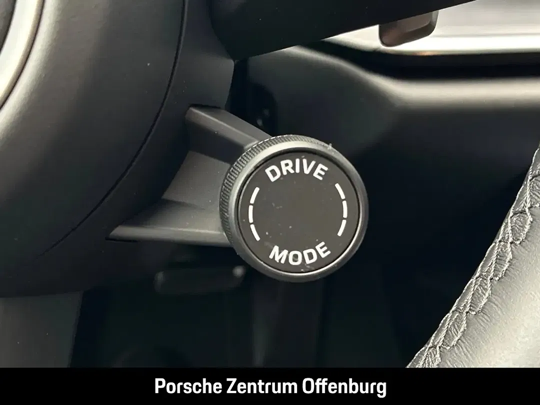Porsche 992 - Thumbnail 15