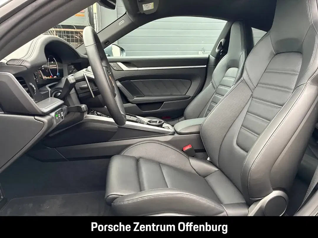 Porsche 992 - Thumbnail 5
