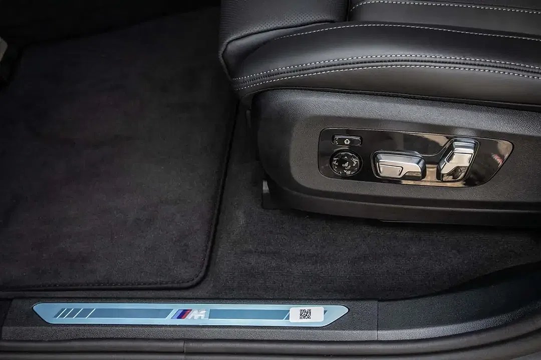 BMW X5 - Thumbnail 10