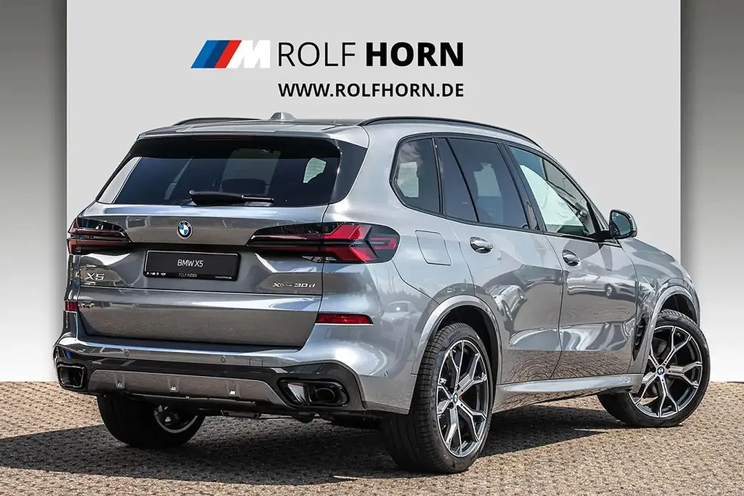 BMW X5 - Thumbnail 1