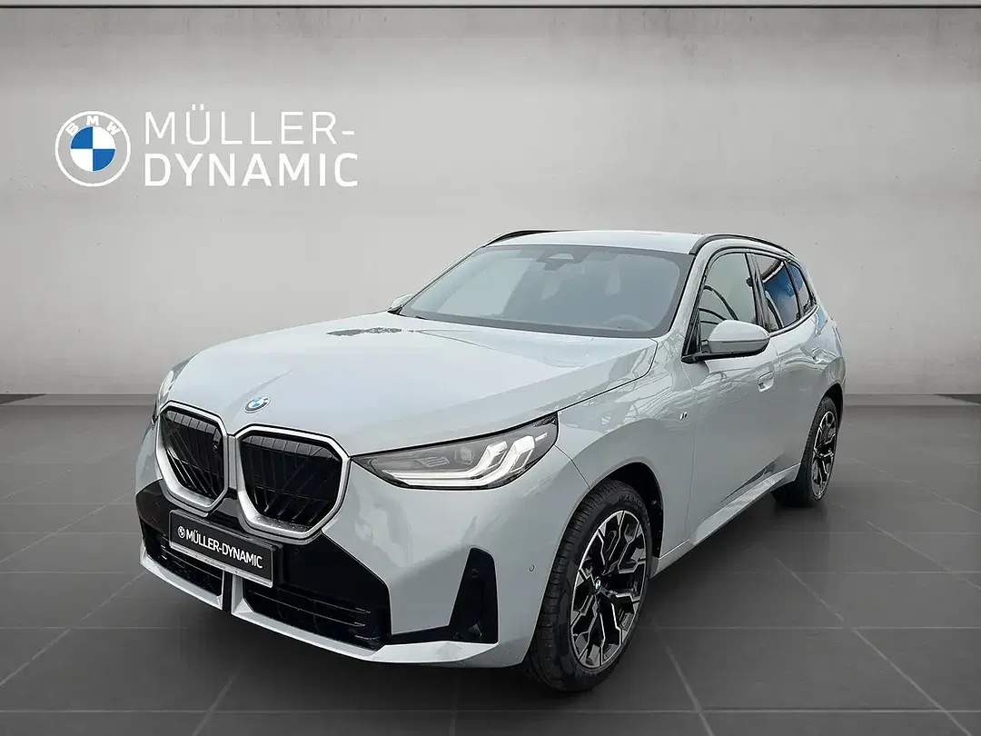 BMW X3 - Thumbnail 1