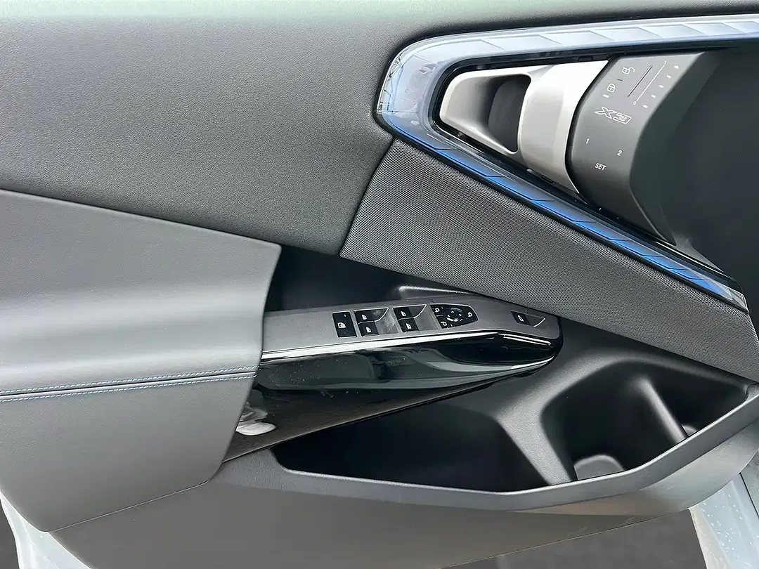 BMW X3 - Thumbnail 12