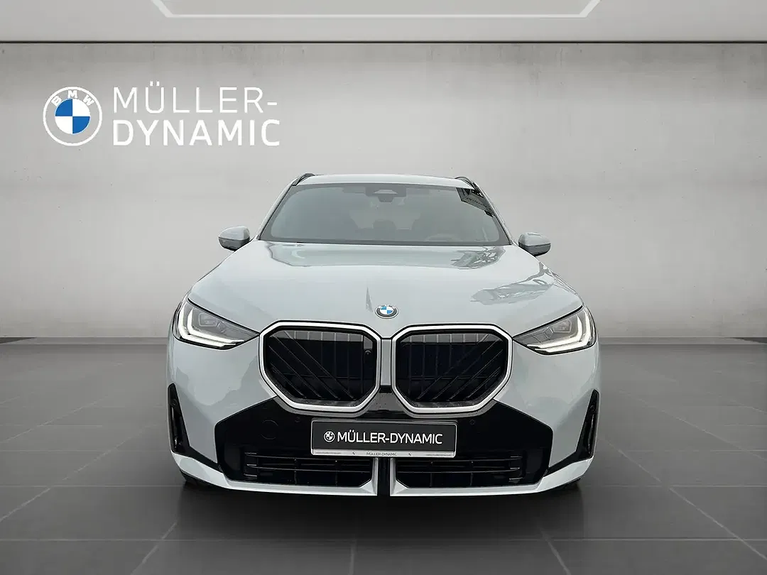 BMW X3 - Thumbnail 2
