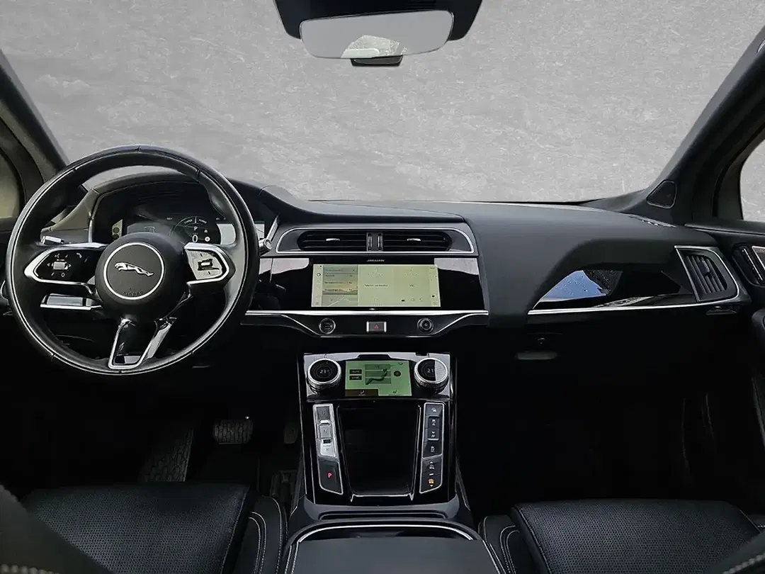 Jaguar I-Pace - Thumbnail 4