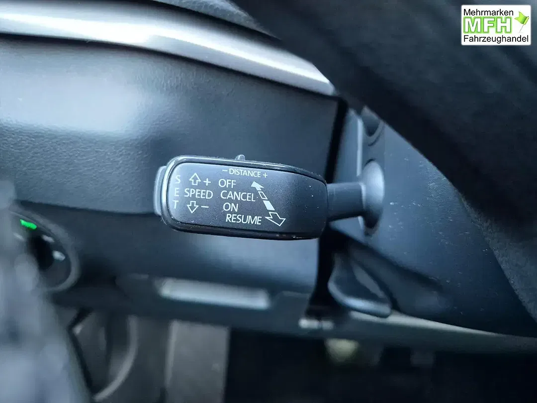 Skoda Karoq - Thumbnail 15