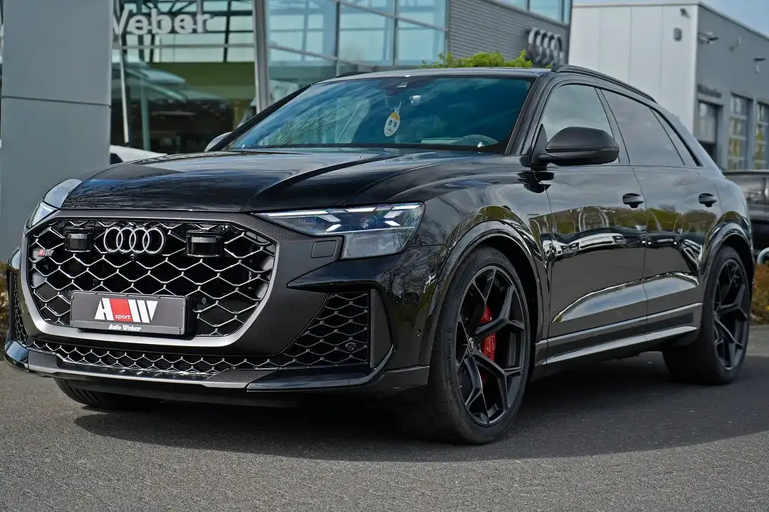 Audi RS Q8 - Thumbnail 2