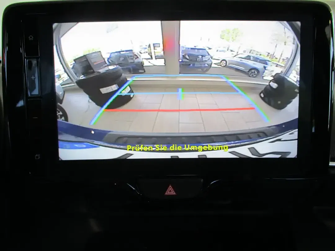 Toyota Yaris - Thumbnail 11