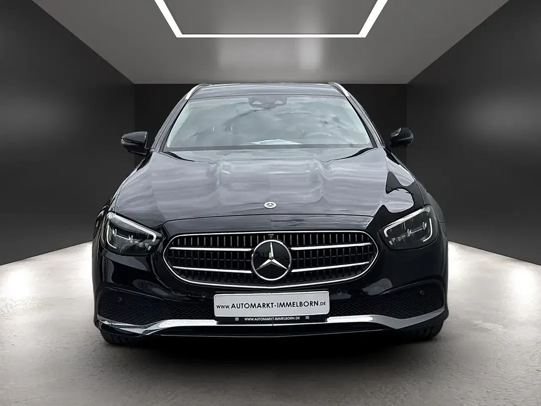 Mercedes-Benz E 300 - Thumbnail 8