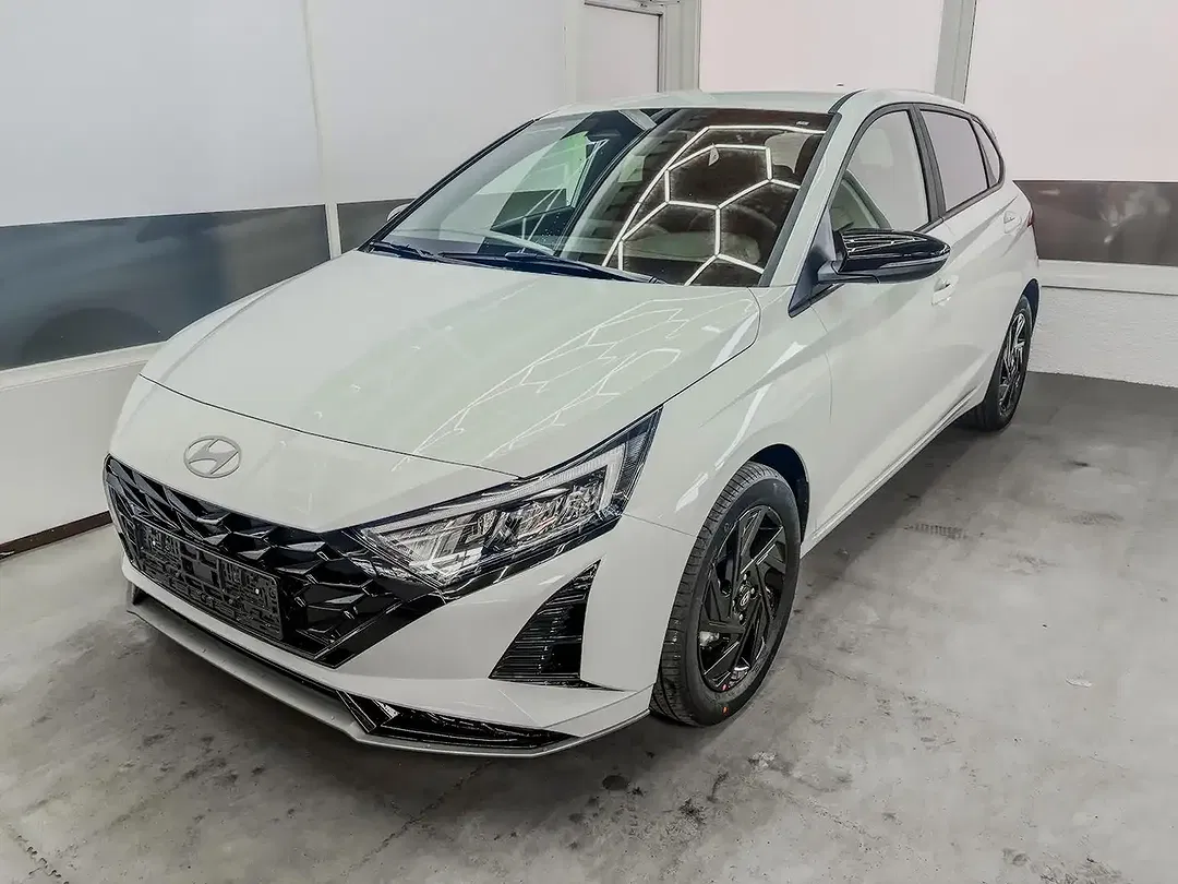 Hyundai i20 - Thumbnail 1