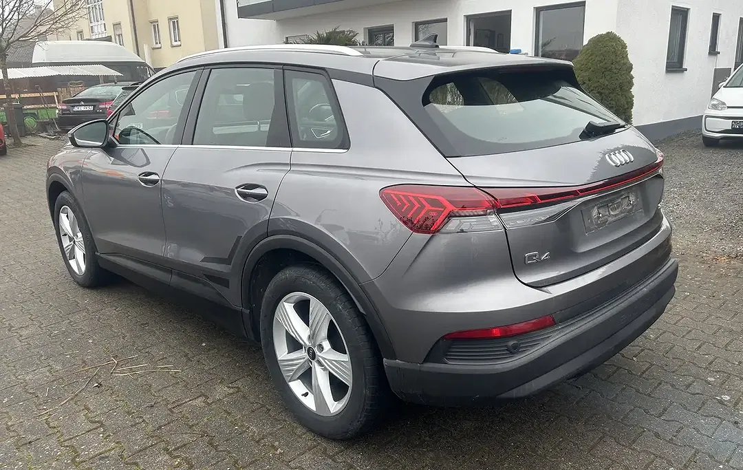 Audi e-tron - Thumbnail 5