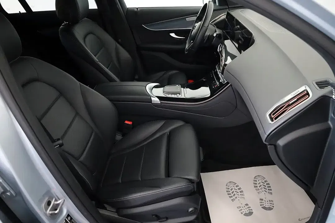 Mercedes-Benz EQC 400 - Thumbnail 5