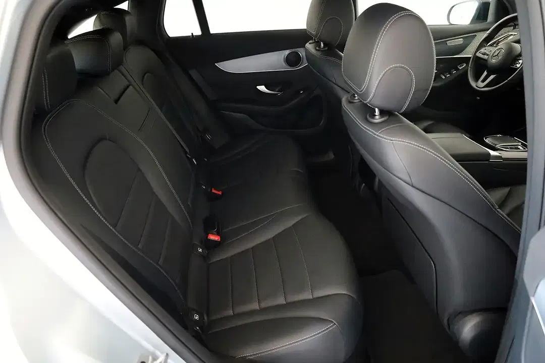 Mercedes-Benz EQC 400 - Thumbnail 6