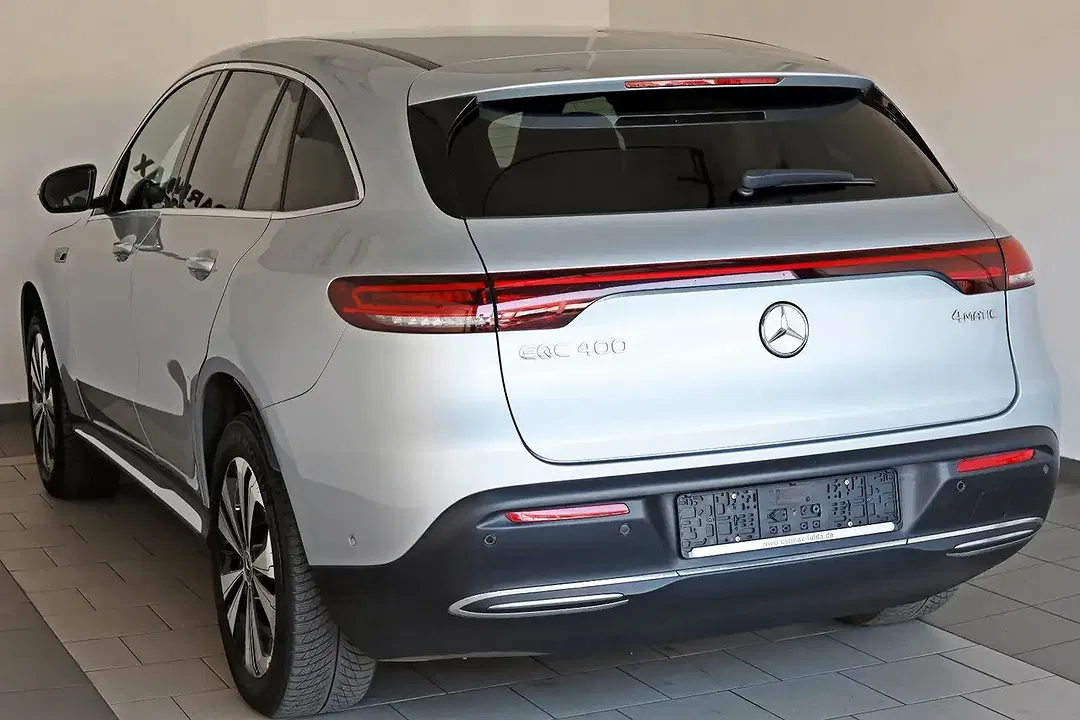 Mercedes-Benz EQC 400 - Thumbnail 8