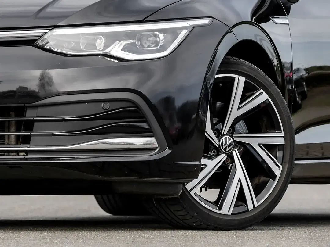Volkswagen Golf - Thumbnail 5