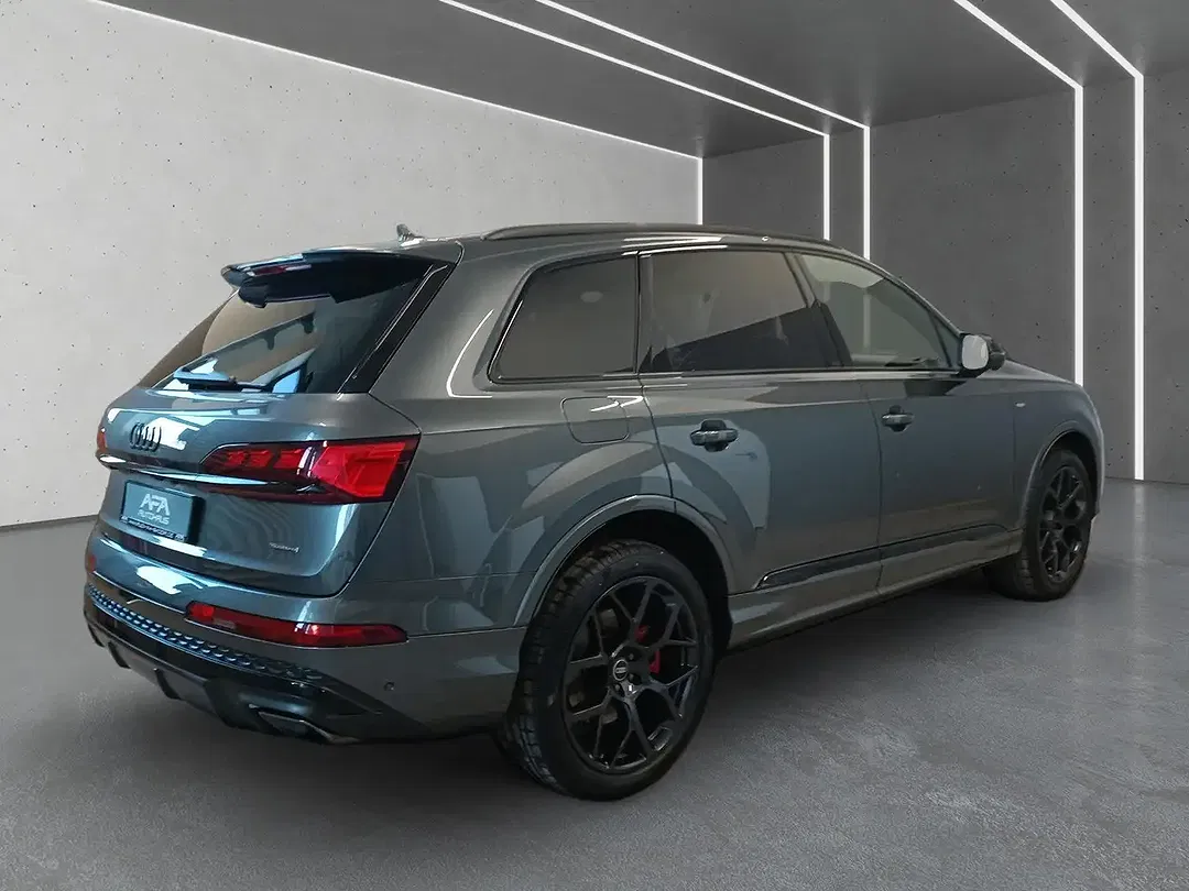 Audi Q7 - Thumbnail 2