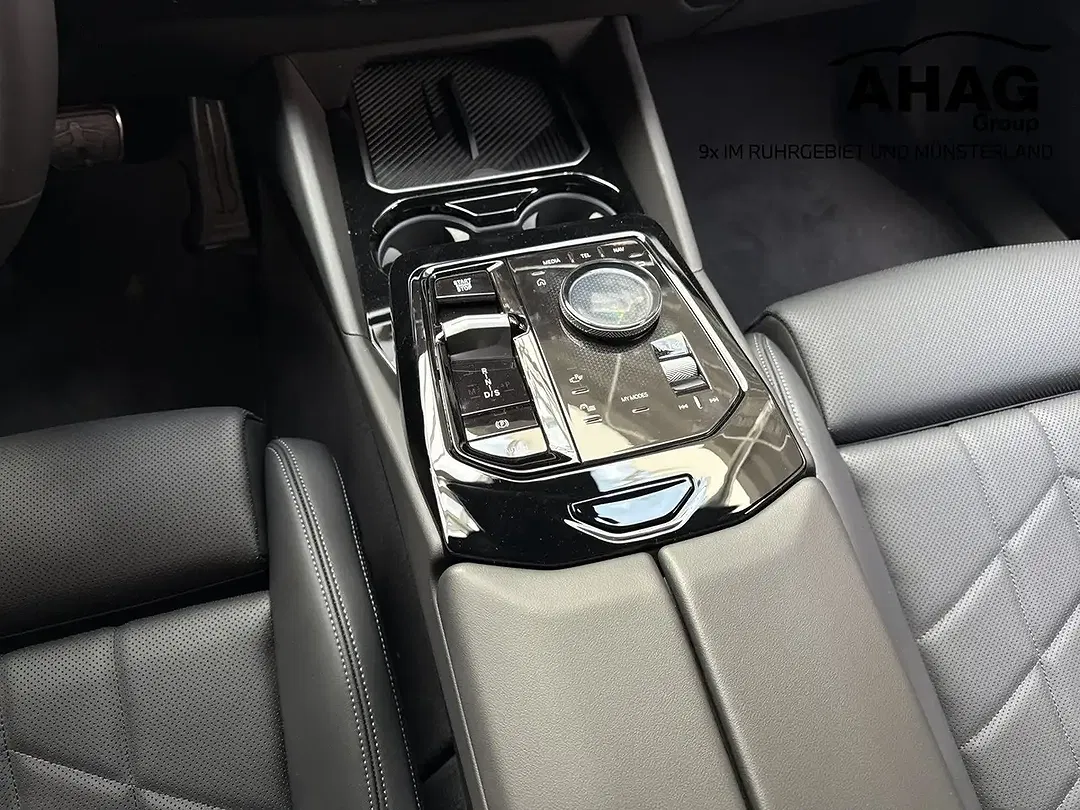 BMW 520 - Thumbnail 10