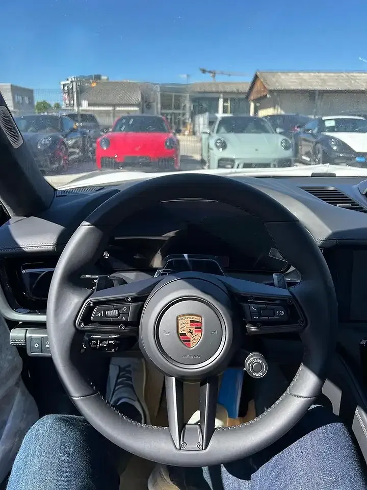 Porsche Panamera - Thumbnail 11