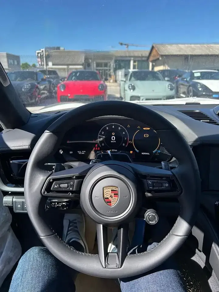 Porsche Panamera - Thumbnail 14