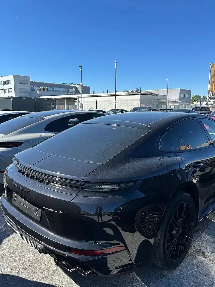 Porsche Panamera - Thumbnail 6