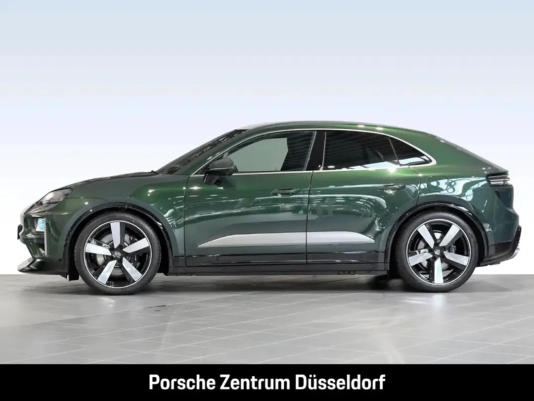 Porsche Macan - Thumbnail 2