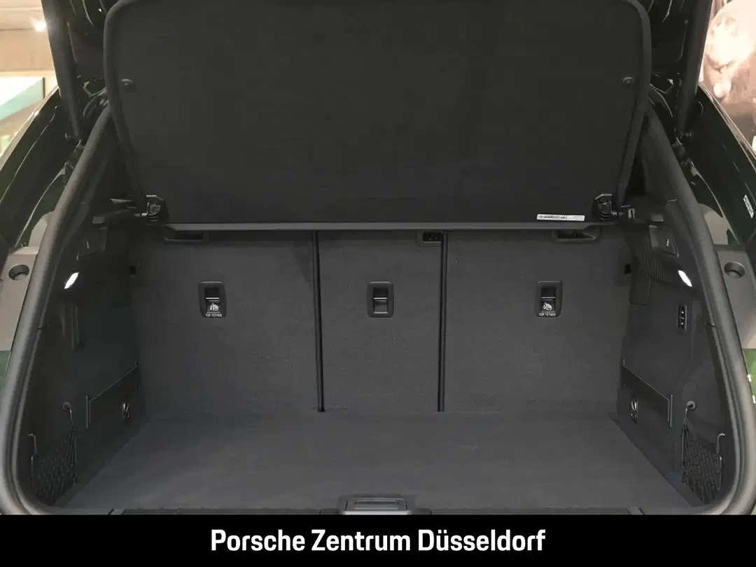 Porsche Macan - Thumbnail 8